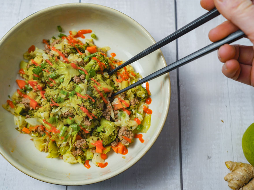 Low Carb Spicy Ground Beef & Veggie Stir Fry